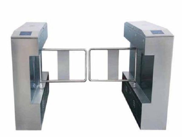 Intelligent channel swing gate management system
